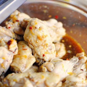 Закуска из куриных крылышек Закуска из куриных крылышек