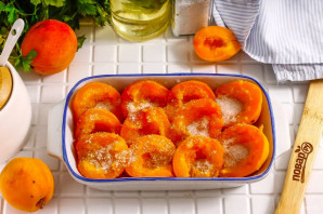 Запеченные абрикосы