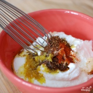 Соус из йогурта и огурцов Соус из йогурта и огурцов