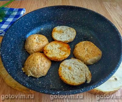 Булочки с творогом, зеленью и овощами для завтрака