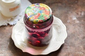 Компот из вишни с косточками без стерилизации на зиму Компот из вишни с косточками без стерилизации на зиму