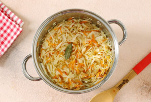 Капуста "Бомба" в горячем рассоле