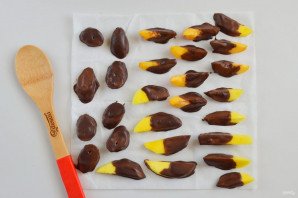 Фрукты в шоколаде