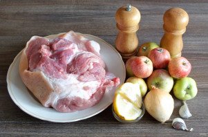 Шашлык в яблочном маринаде