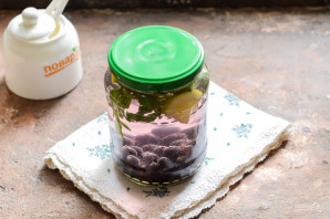 Компот из смородины с мятой и лимоном на зиму