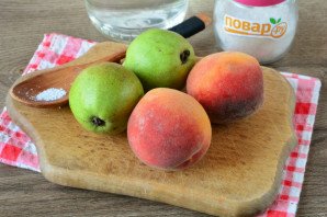 Компот из груш и персиков на зиму