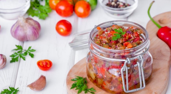 Самая вкусная баклажанная икра на зиму, пошаговый рецепт с фото