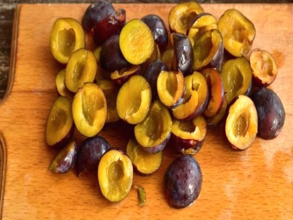 
Настойка из сливы на водке в домашних условиях простой рецепт	