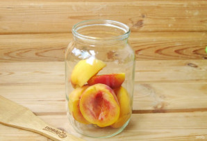 Компот из персиков и абрикосов на зиму