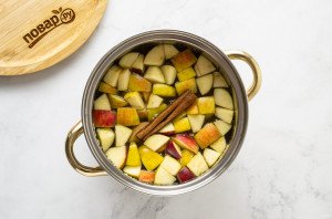 Компот из киноа с яблоком и корицей Компот из киноа с яблоком и корицей