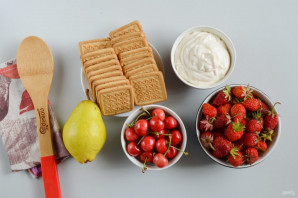 Фруктово-ягодный десерт