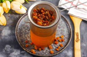 Настойка из изюма на самогоне