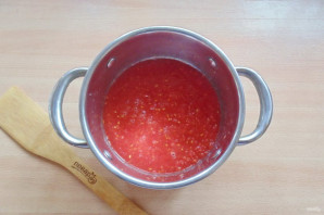 Протертые помидоры с чесноком на зиму Протертые помидоры с чесноком на зиму