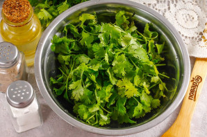 Соус из кинзы на зиму