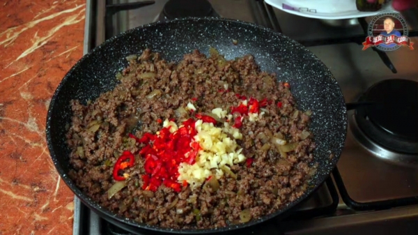 Баклажан фаршированный мясом. карныярык Баклажан фаршированный мясом. карныярык