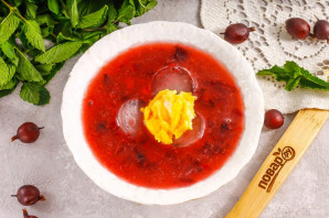 Cуп из крыжовника