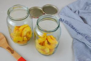 Компот из персиков Компот из персиков