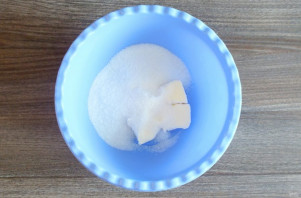 Творожный кекс с малиной