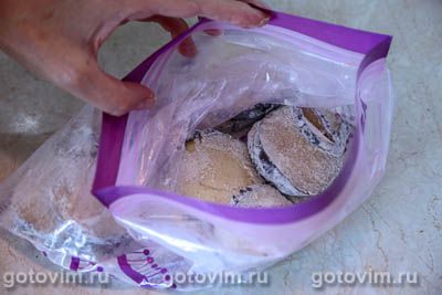 Грузинская закуска «дольки» из жареных баклажанов с орехами