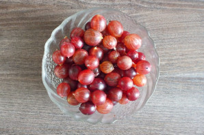 Манник с крыжовником