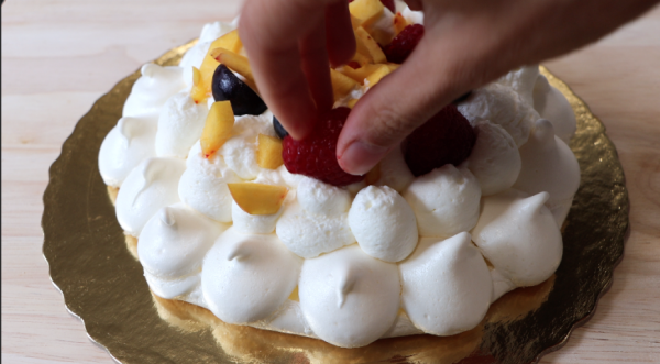 Летний и легкий торт Павлова, вкуснейший десерт Павлова, пошаговый рецепт с фото