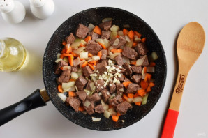 Тушеная телятина с подливкой