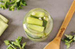 Огурцы по-польски дольками на зиму