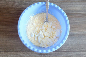 Творожный кекс с малиной