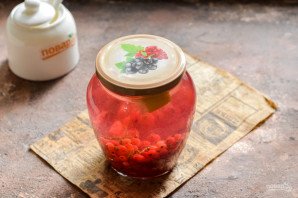 Компот из красной смородины с лимоном на зиму Компот из красной смородины с лимоном на зиму