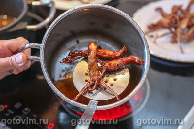 Утиные язычки с чесноком по-китайски