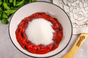 Крыжовник перетертый с сахаром на зиму Крыжовник перетертый с сахаром на зиму