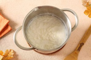 Рисовая каша с персиками