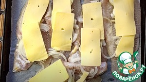 Пангасиус с сыром и овощами