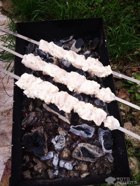 Рецепт: Быстро маринованный шашлык - Из свинины, маринованный растительным маслом и майонезом Рецепт: Быстро маринованный шашлык - Из свинины, маринованный растительным маслом и майонезом