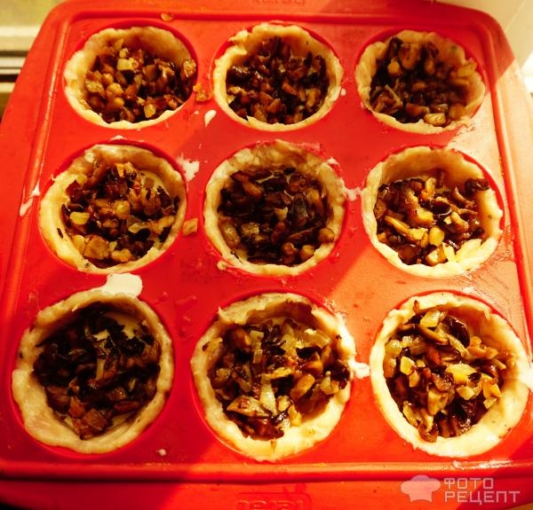 Рецепт: Корзиночки из куриного "теста" - с грибной начинкой