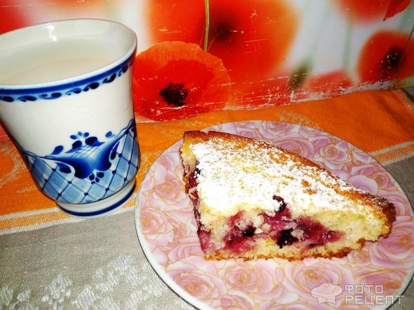 Рецепт: Манник с черной смородиной - Летний манник с ягодами: без муки