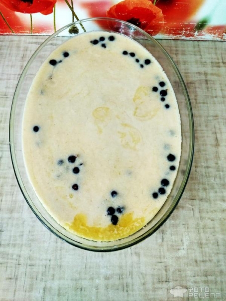 Рецепт: Манник с черной смородиной - Летний манник с ягодами: без муки