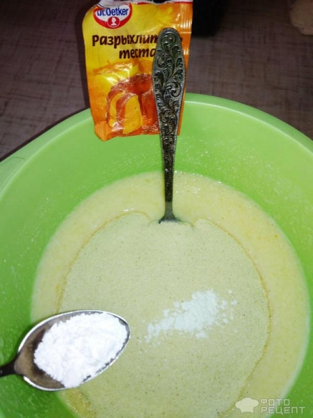 Рецепт: Манник с черной смородиной - Летний манник с ягодами: без муки