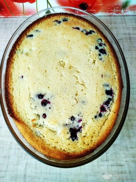 Рецепт: Манник с черной смородиной - Летний манник с ягодами: без муки