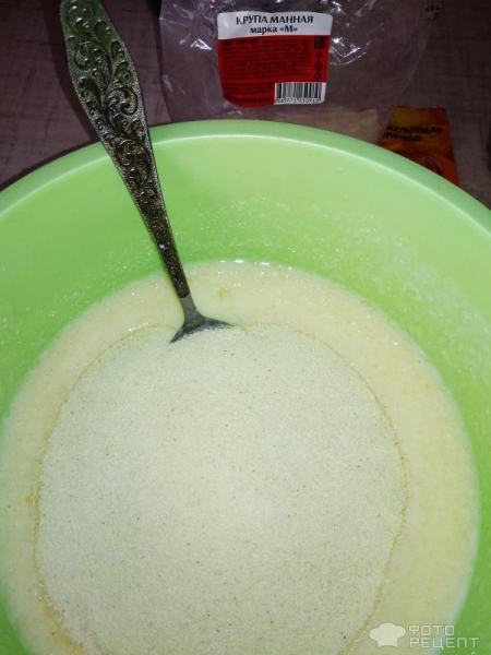 Рецепт: Манник с черной смородиной - Летний манник с ягодами: без муки