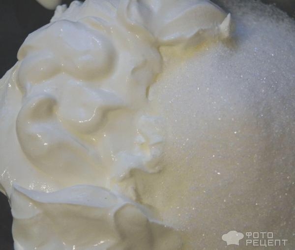 Рецепт: Торт "Молочная девочка" - с персиками и украшением из мастики Рецепт: Торт "Молочная девочка" - с персиками и украшением из мастики