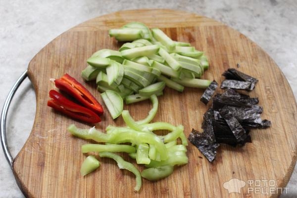 Рецепт: Уха из лососевых - с листами нори