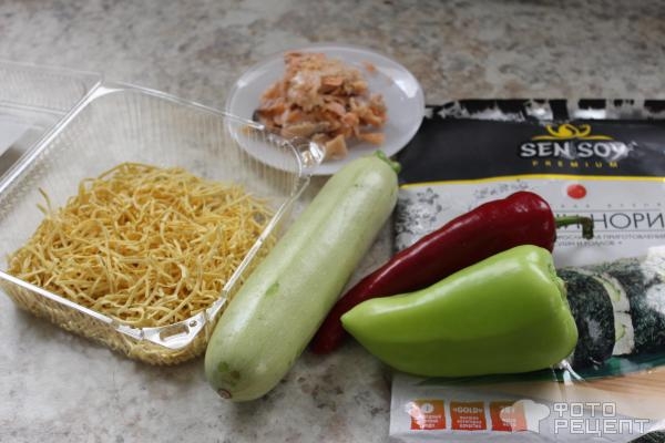 Рецепт: Уха из лососевых - с листами нори