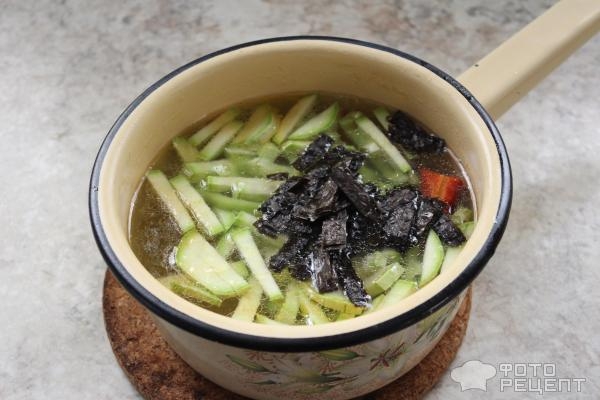 Рецепт: Уха из лососевых - с листами нори