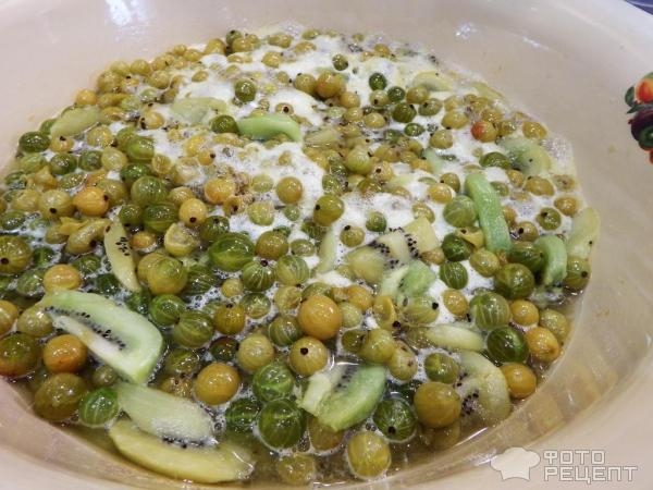 Рецепт: Варенье из крыжовника и киви - мой эксперимент