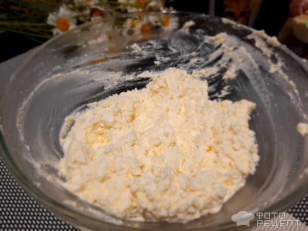 Рецепт: Ватрушки из творожного теста с клубникой - В духовке.