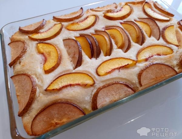 Рецепт: Запеканка творожно-фруктовая - Двуслойная творожная запеканка с нектаринами и грушами, из домашнего творога.