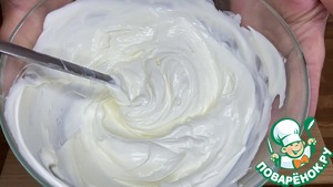 Скумбрия под сливочным сыром с овощами