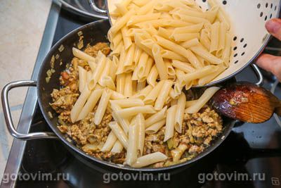 Макароны с фаршем и белыми грибами 