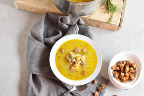 Гороховый суп на мясном бульоне